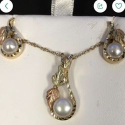 Gold Pearl Set