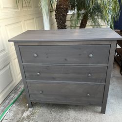 3-Drawer Dresser - Solid Wood - Grey