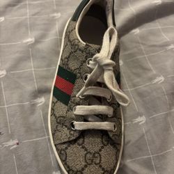 Gucci Shoes 