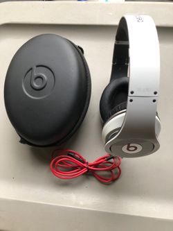 Beats Studio Wired Headphones (Read)