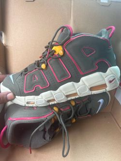 Nike Uptempo’s Sz 10.5