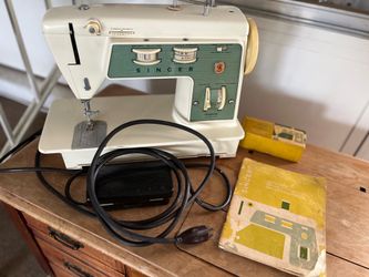 Vintage Singer Graduate 714 Sewing Machine w/ Foot Pedal & Manual – Works