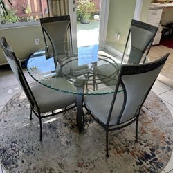 Glass Dining Room Set With 3 Barstools