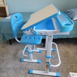 Adjustable Kids Desk And Chair 