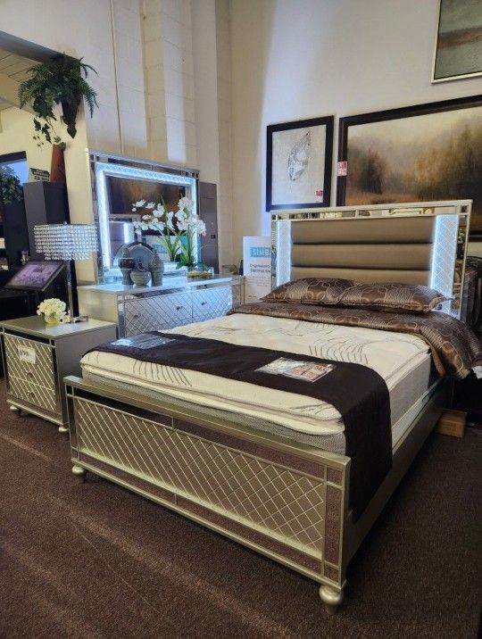 Queen Bedroom Set On Sale