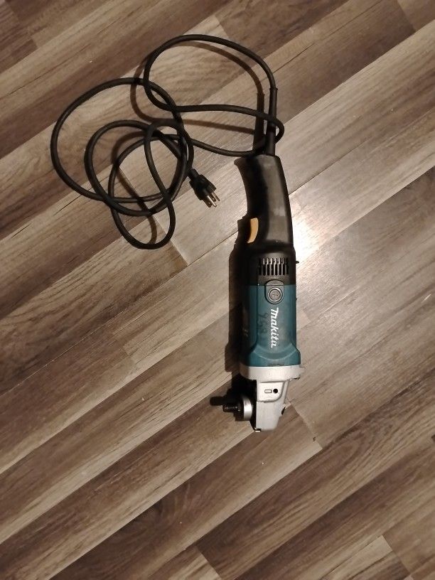 Makita Grinder