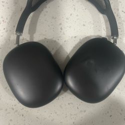 Almost brand new Apple AirPods