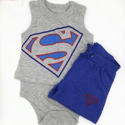 NEW 2piece boy bundle onesie and shorts Size 0/3months