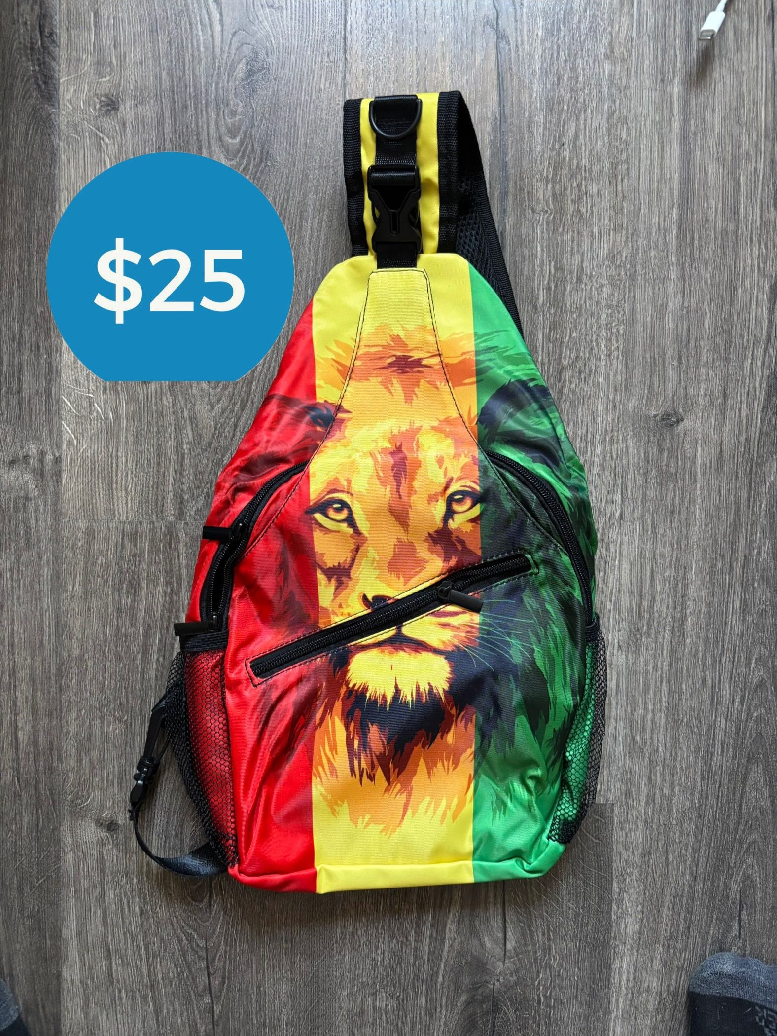 Crossbody bag brand new (FULL SIZE)