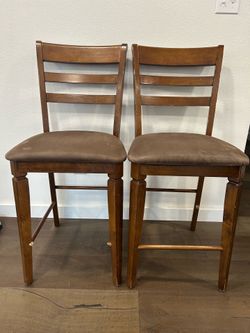 Set of 2 Counter Height Wood Bar Stools with Cushioned Seats