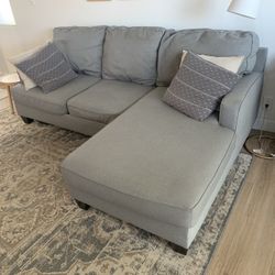 Couch With Chaise 