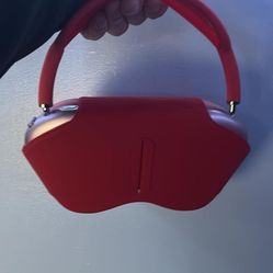 AirPod Maxes