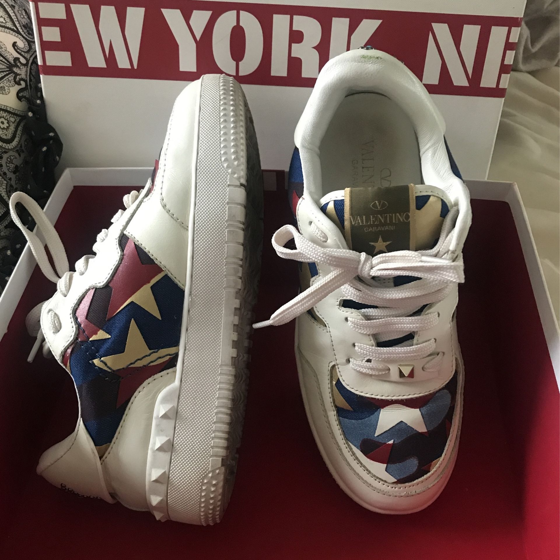 Valentino Womens Shoes Size 37 Like New