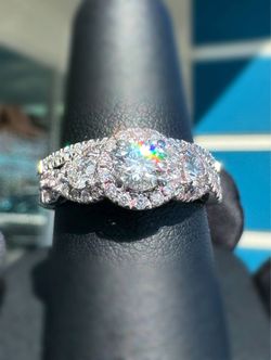 Kay Jewelers & Tolkowsky Round-Cut Natural Diamond Three-Stone Halo Engagement Ring & wedding band  2CTW 14K White Gold