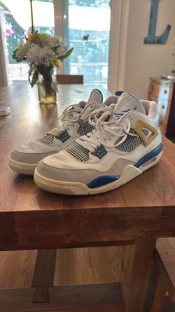 Jordan 4’s