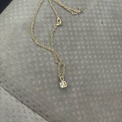 Ladies Fashion Jewelry Necklace With Dismonique  Stone 