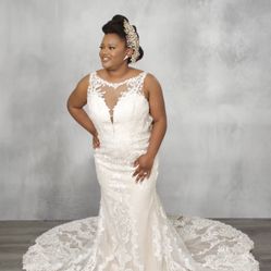 New Wedding Dress: Carly 