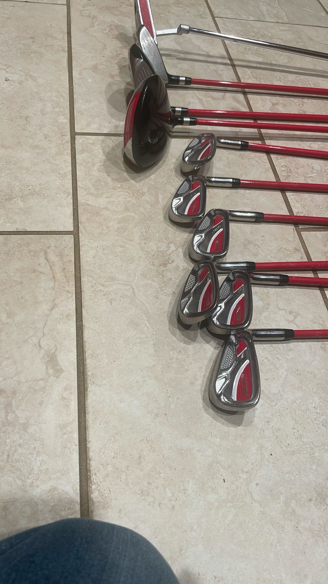 Ladies, Golf Clubs In Really Good Condition $75 Take Them All.