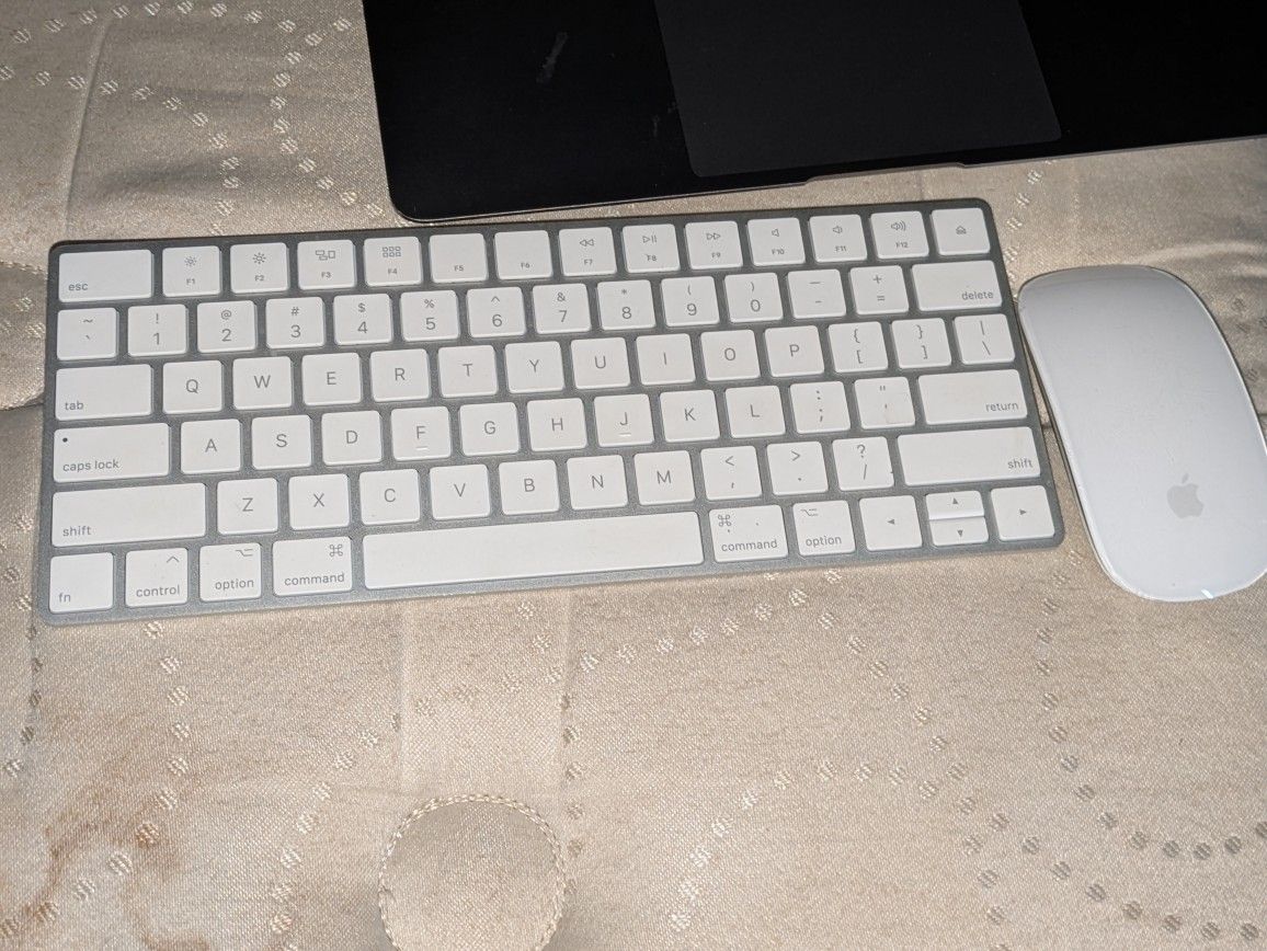 Apple Magic Keyboard