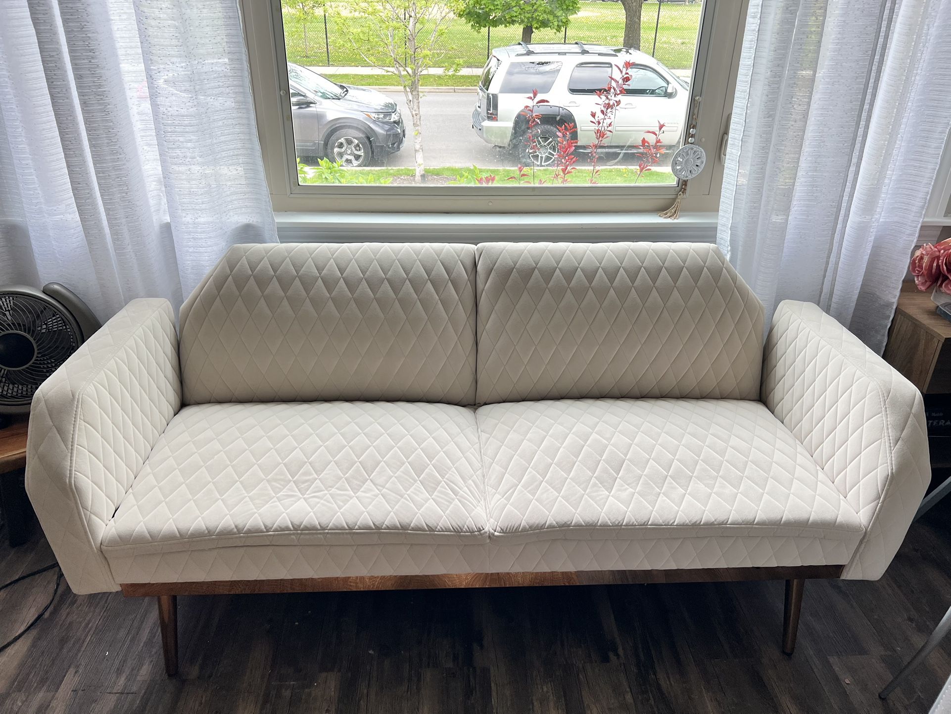 Light beige Futon
