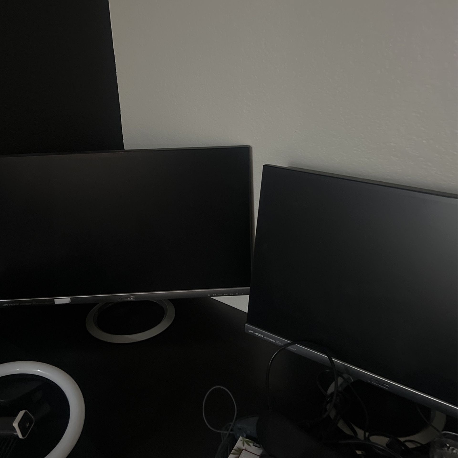 2 Computer Monitors