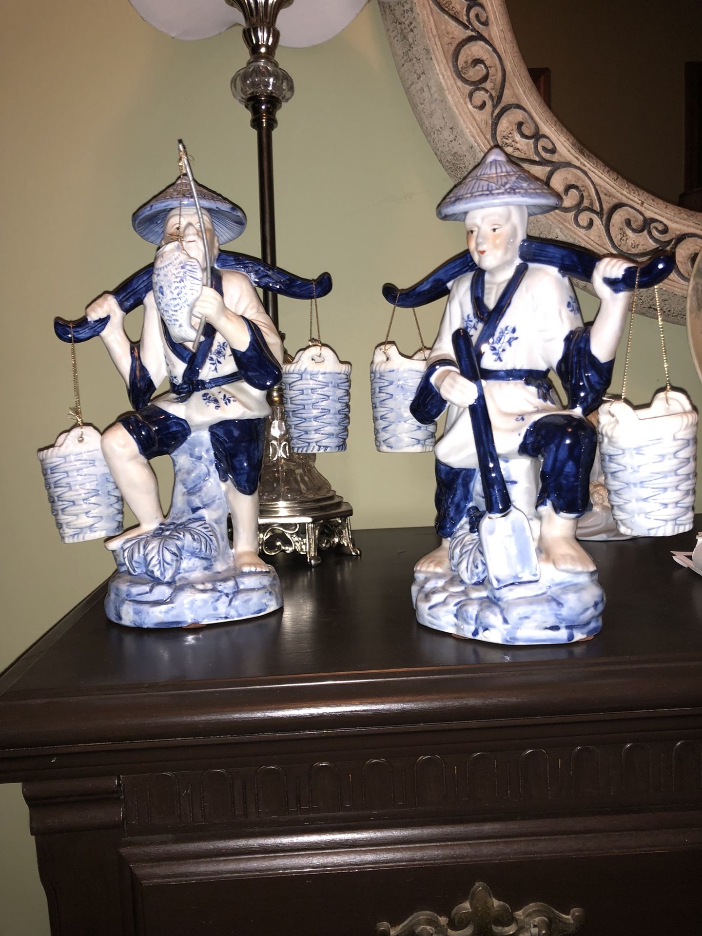 Blue and white oriental statues very old collectables art