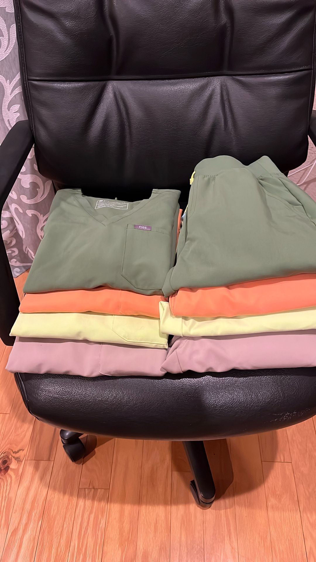 Figs Ladies Medical Scrubs Size XS