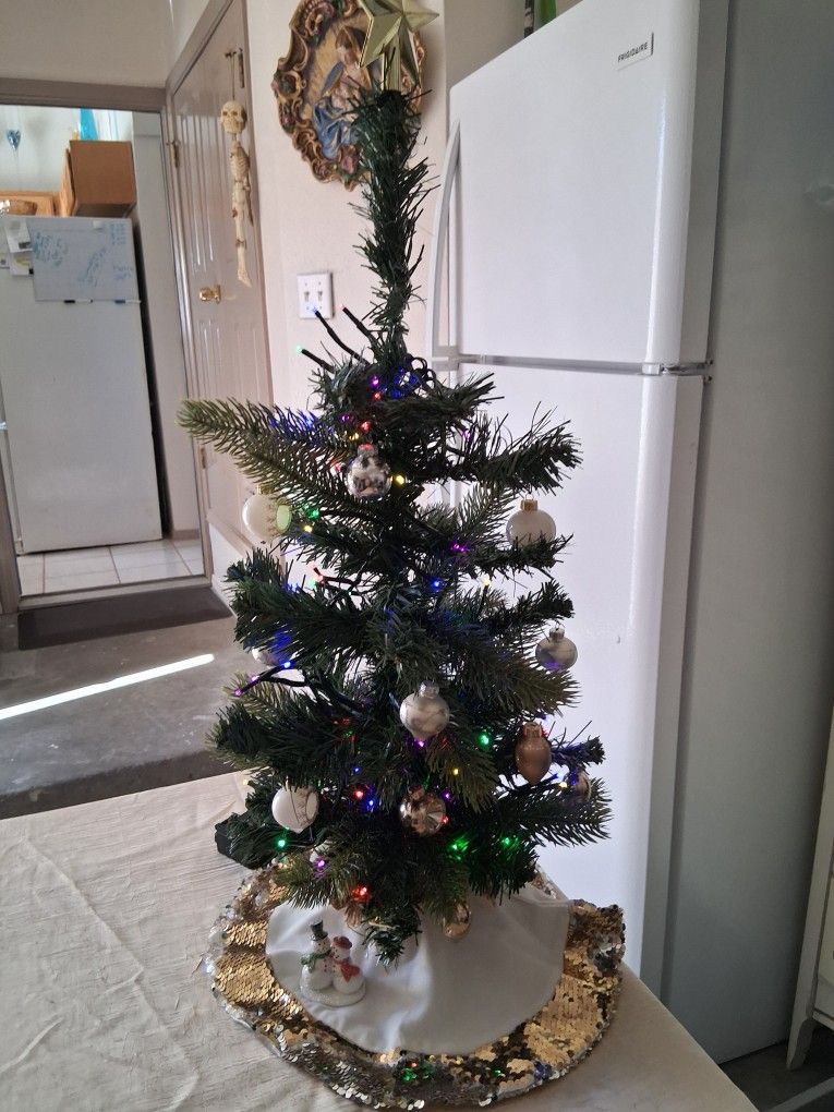 Hobby Lobby Complete Small Xmas Tree