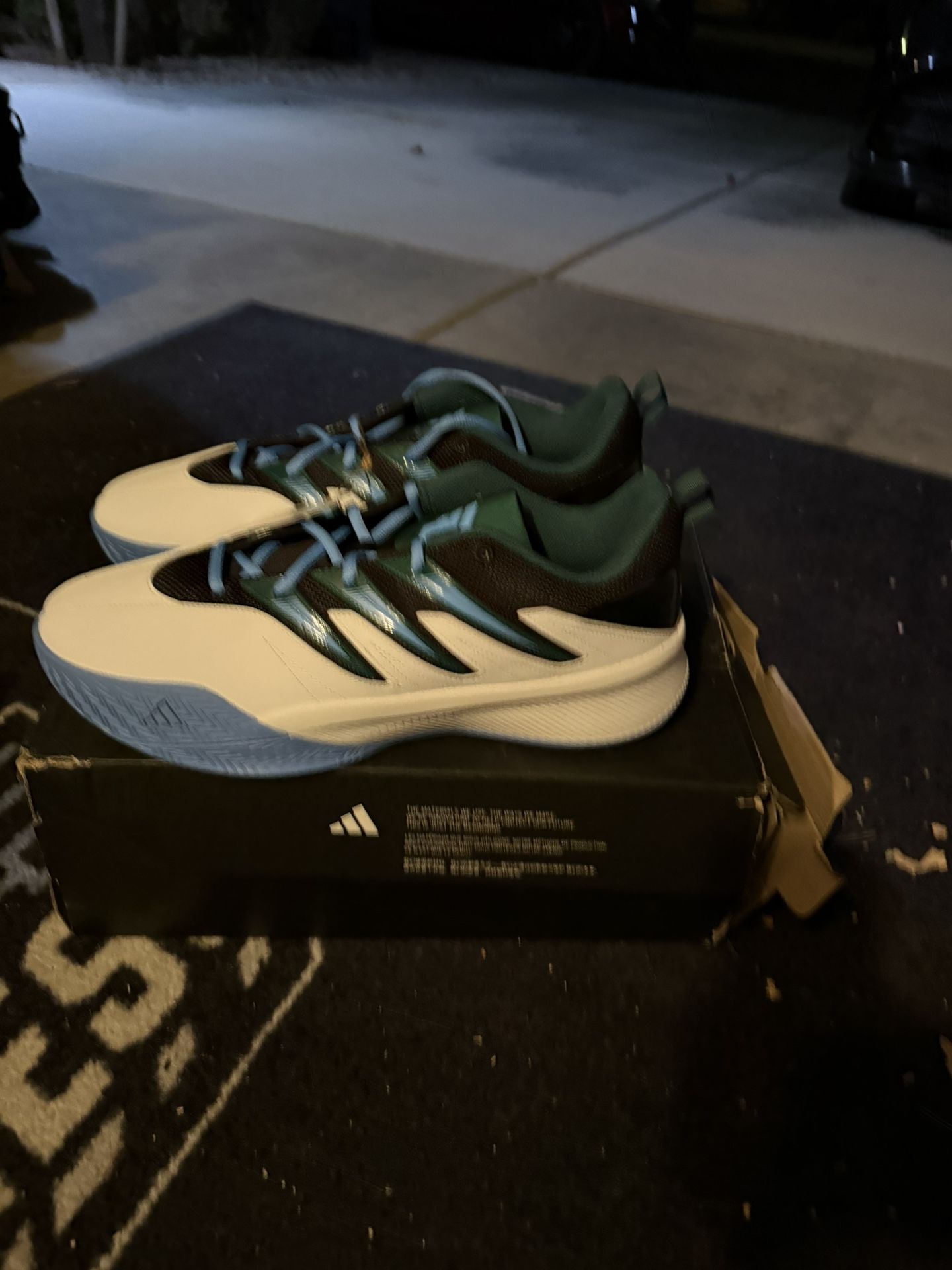 Damian Lillard Certified 3 Basketball Shoes – Size 12.5/13