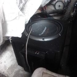 Pioneer Subwoofer And Amp 