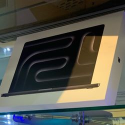 16”MacBook Pro M4 Max 64Ram 1TB SSD. Nano Texture 