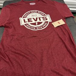 Levi’s Tee 👕🔥