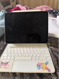 Ipad Air/ Apple Pencil/ Apple Keyboard Bundle
