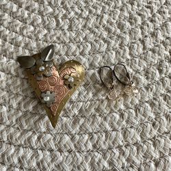 2-Pc Pin & Holly Yashi Earrings