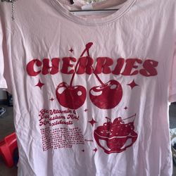 Lots Of Women’s Clothes‼️ GARAGE SALE‼️