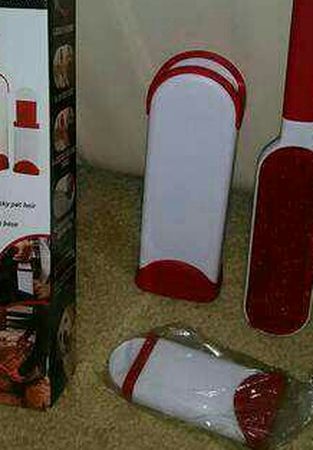 Removable pet fur remover w/ travel size included! NEW in box