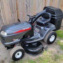 CRAFTSMAN LT2000 HYDROSTATIC DRIVE 18.5HP 550CC 42 CUT RIDING MOWER with DUAL BAGGING COLLECTION for Sale in Norfolk VA OfferUp