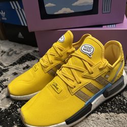 ⭐️ Adidas Shoes! Different Styles! ⭐️