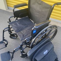 $80 - wheel chair with accessories with free delivery 🚚