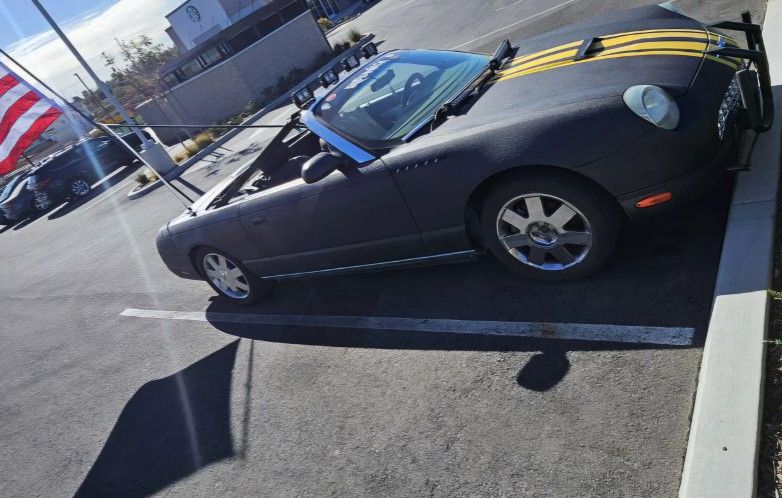 2002 Ford Thunderbird