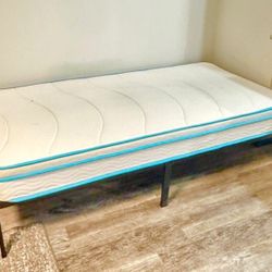 *****Twin Bed With Mattress & Frame *****