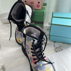 Toddler Girls DM Boot 👢 