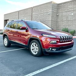 2014 Jeep Cherokee Latitude FWD Low Miles Original Owner