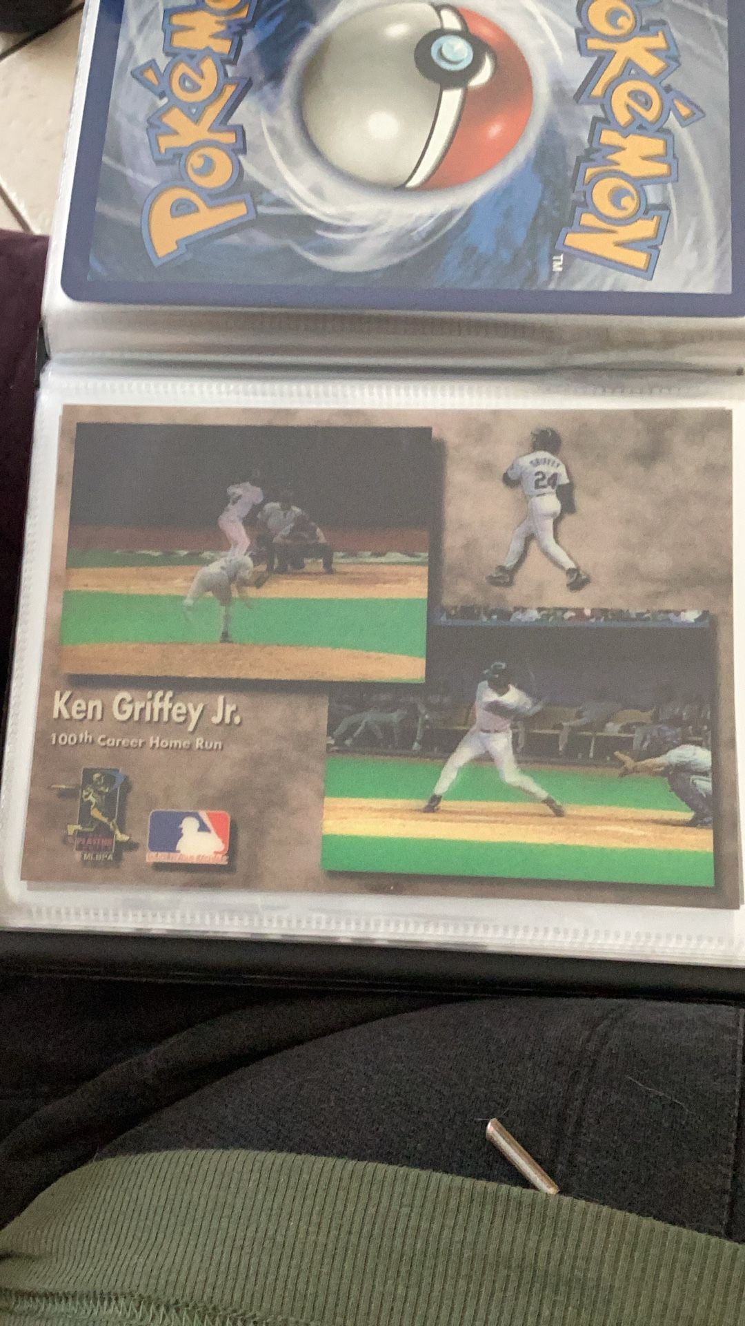 Jumbo Hologram Baseball Card