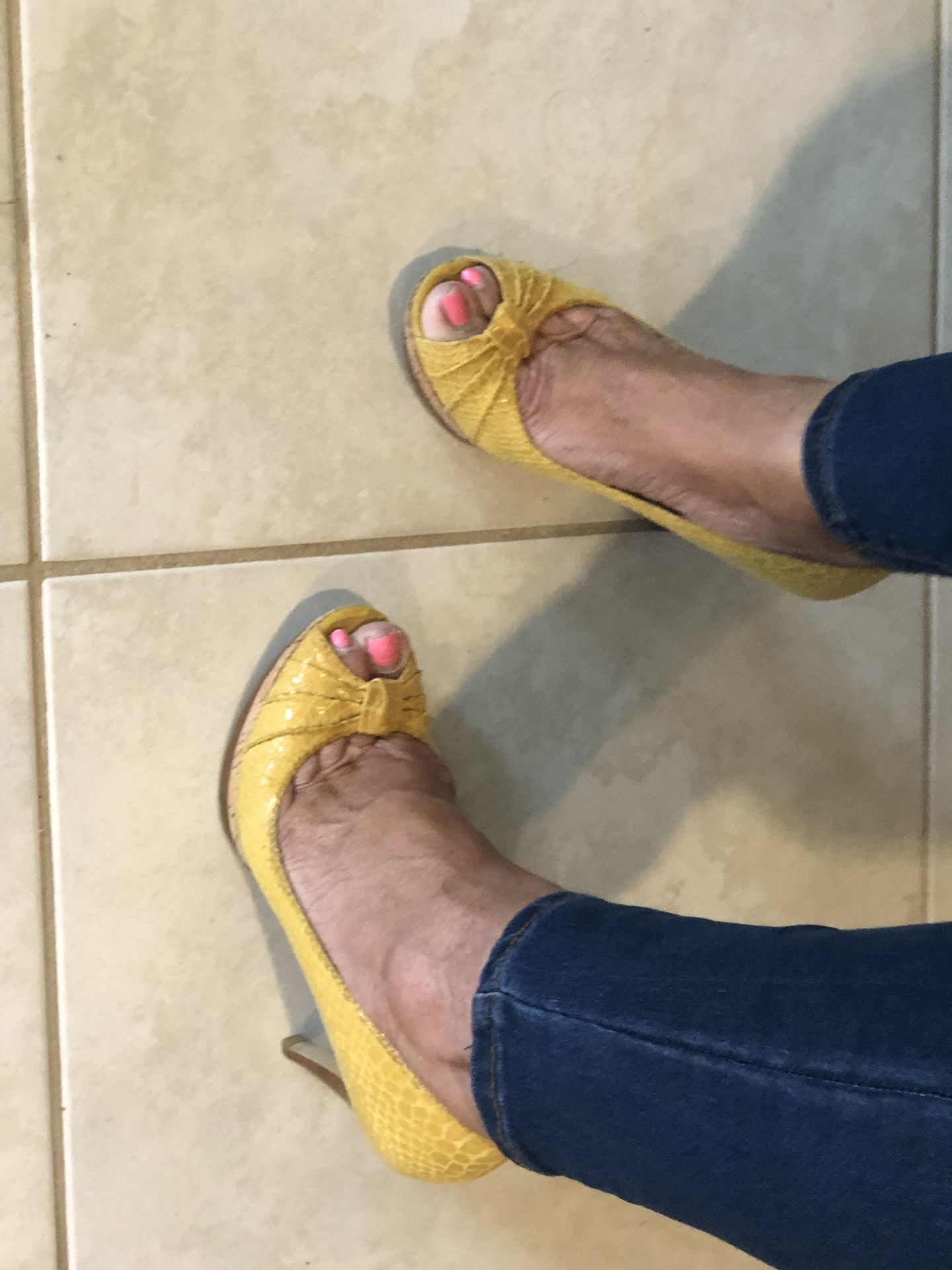 Size 6 1/2 attractive heels 2 1/2 inch heels