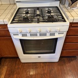 Maytag Gas Stove Cooking Range with Oven -  Excellent