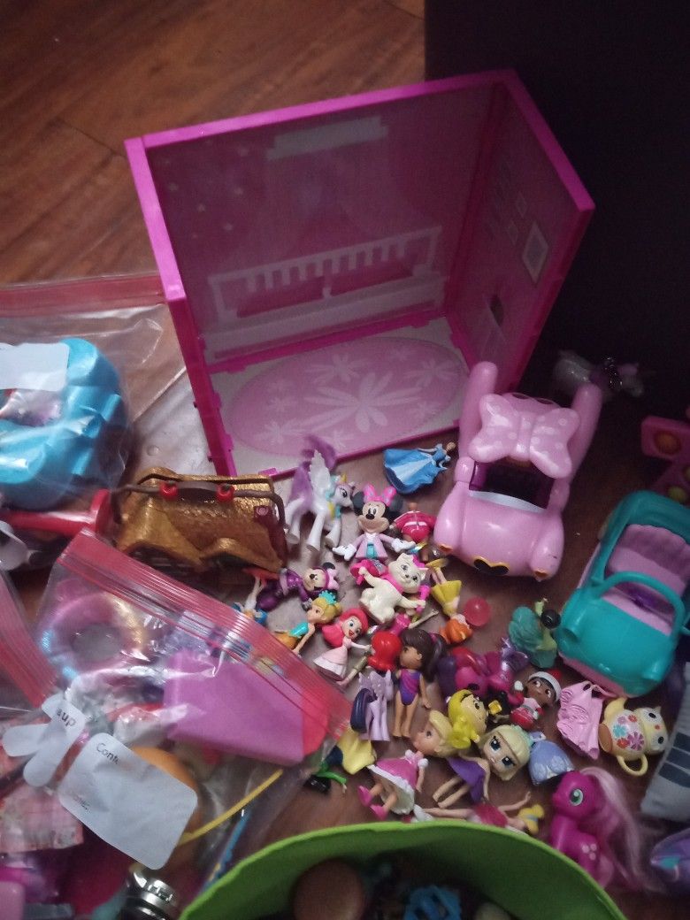 Huge Barbie Lot