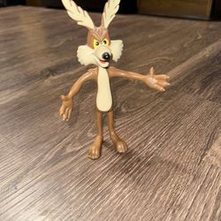 Wile E Coyote 1988 Bugs Bunny 1977 Bendy Bendykins Action Figure