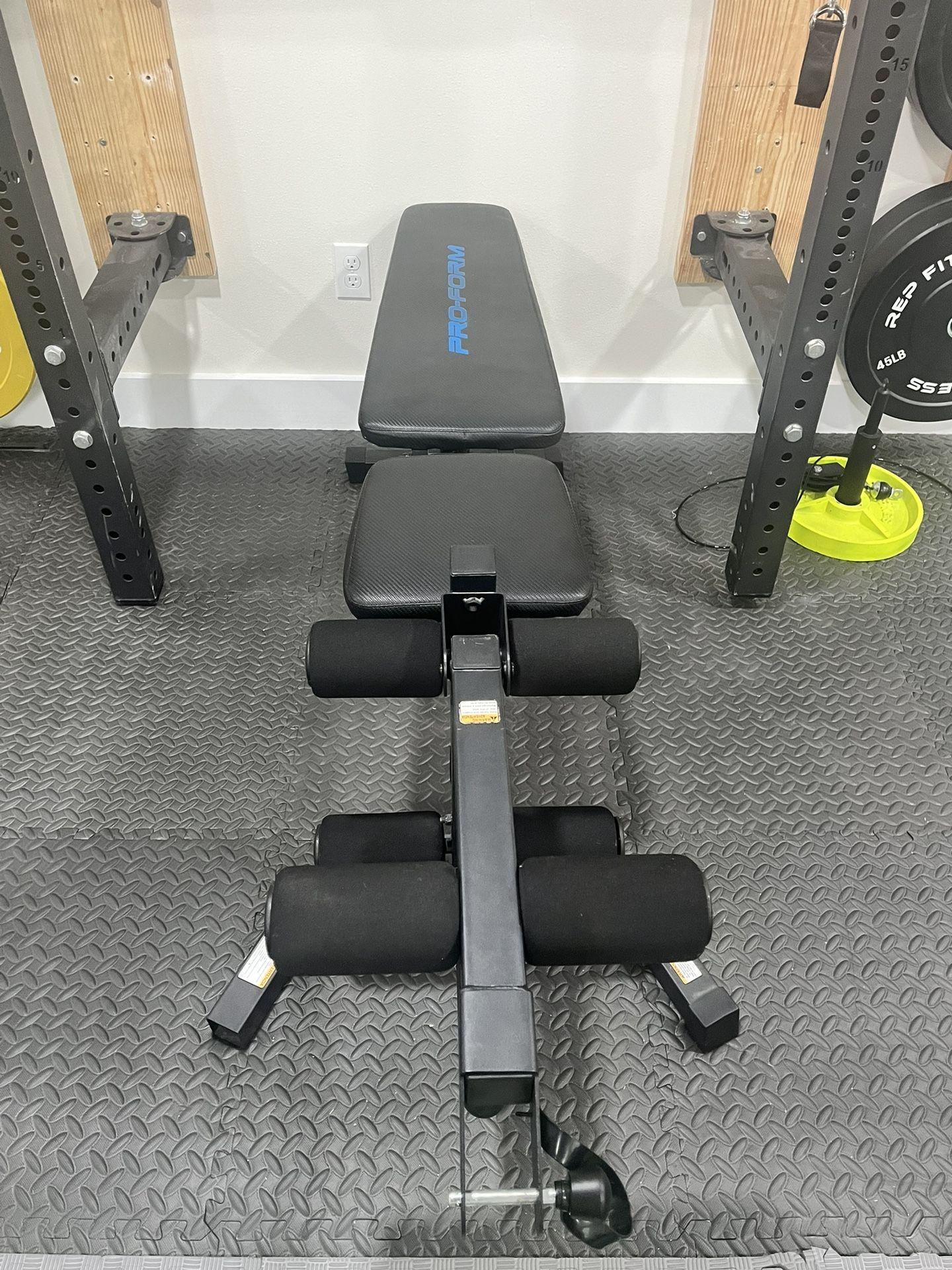 Adjustable Weight Bench With Leg Attachment