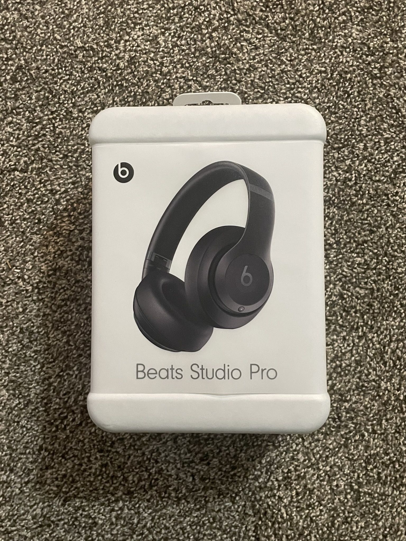 Beats Studio Pro - Wireless Noise Cancelling